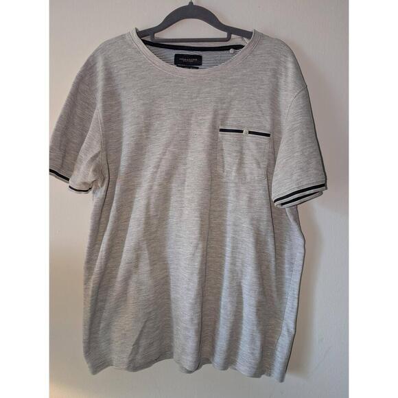 1822 Denim Other - Denim And Flower Ricky Singh Mens TShirt Large Grey Short Sleeve Crew Neck
